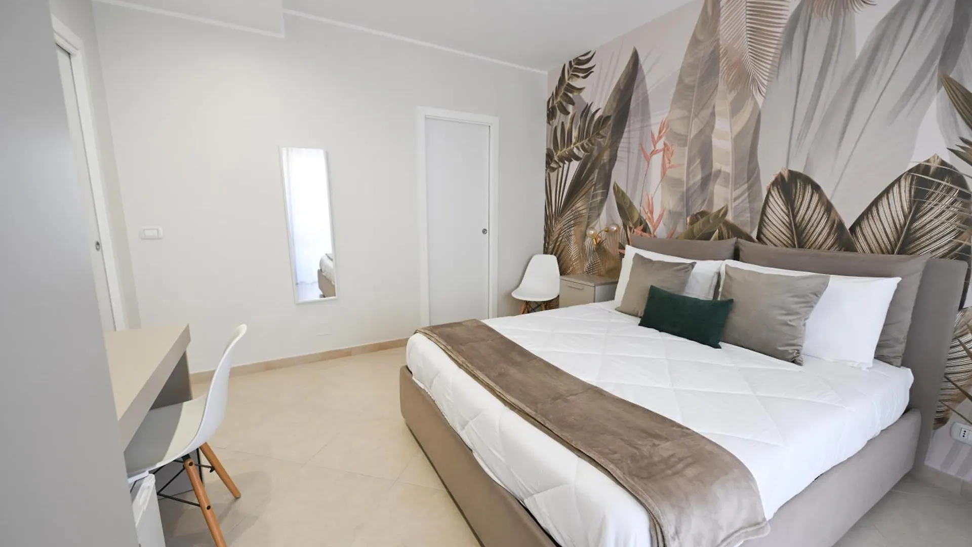 Barimare Hotel 0*, Bari Italy